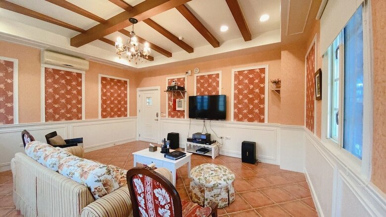 Hotel Isa Butterfly Kids Bnb