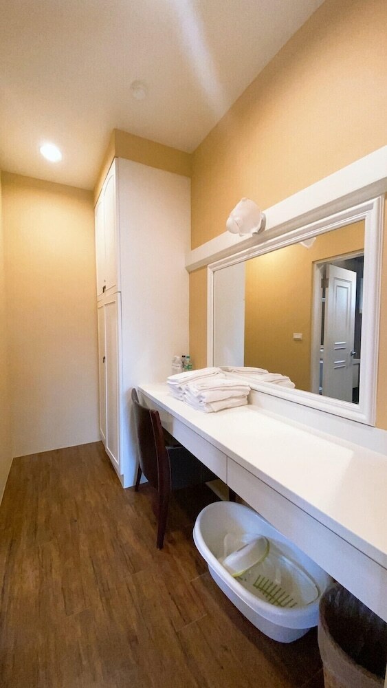Hotel Isa Butterfly Kids Bnb