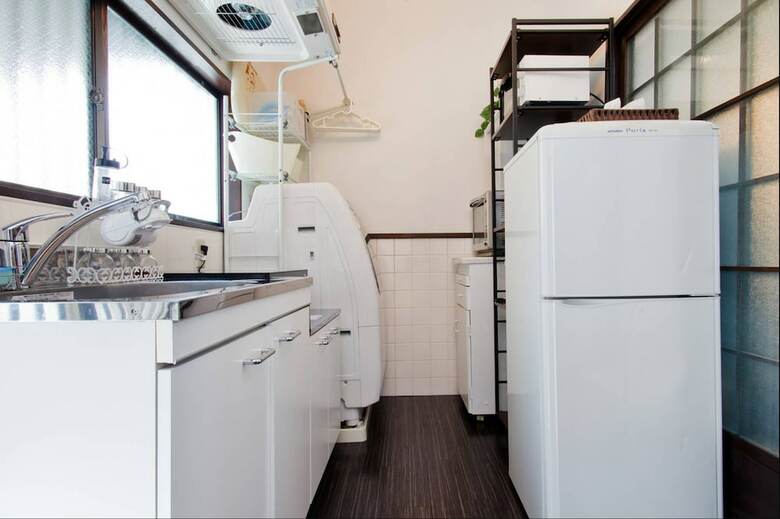 Osaka Zebrahouse Dekijima