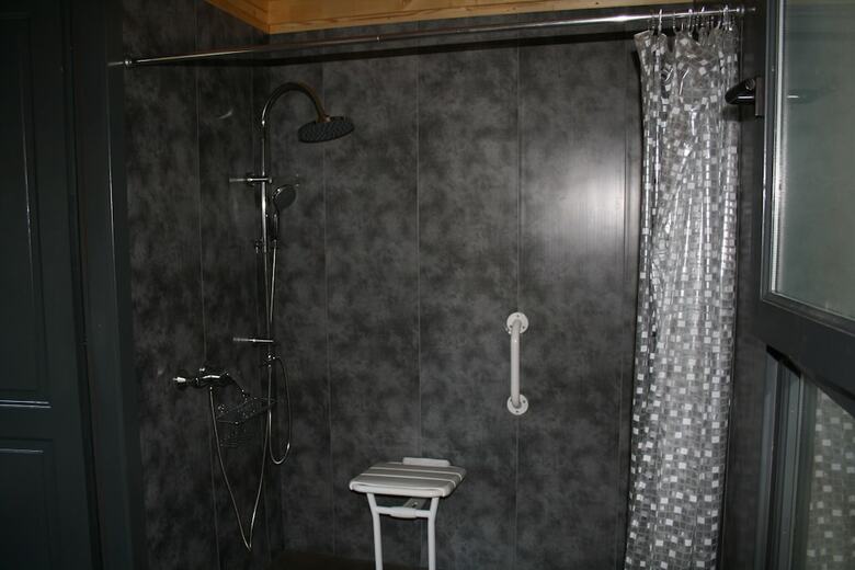 Roulottes Des Mon�di�res - Caravan Park