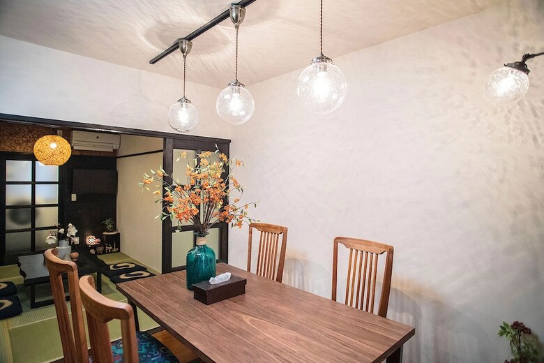 Osaka Zebrahouse Morinomiya