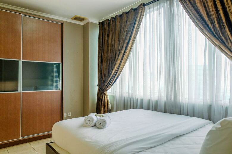 Strategic 2br Apartment With City View At Fx Residence