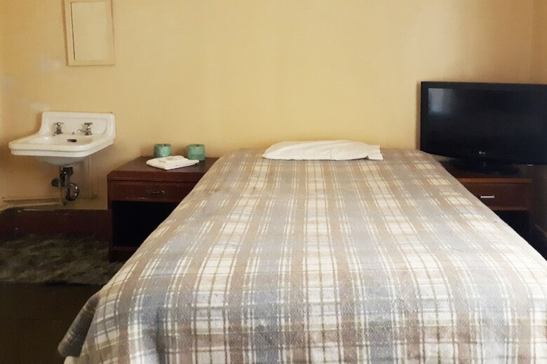 Hotel Holley Bradford