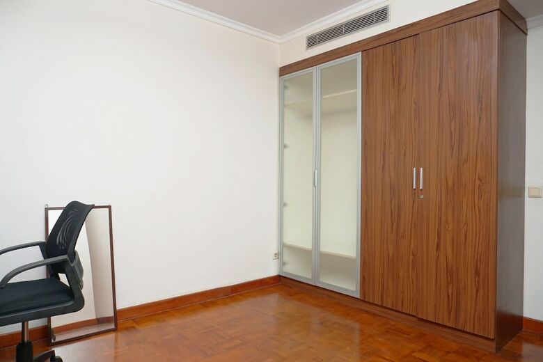Modern And Spacious 2br At Kusuma Chandra Apartment