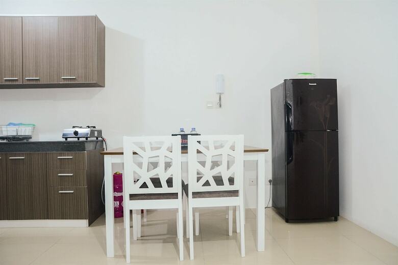 Convenient 2br Apartment At Pasar Baru Mansion