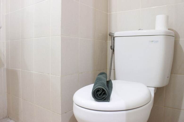 Comfortable 1br Apartment At Parahyangan Residence Near Unpar