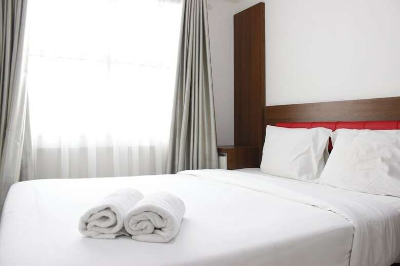 Comfortable 1br Apartment At Parahyangan Residence Near Unpar