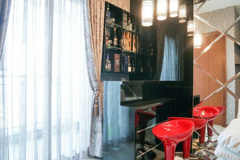 Comfortable 2br At Condominium Green Bay Pluit Apartment