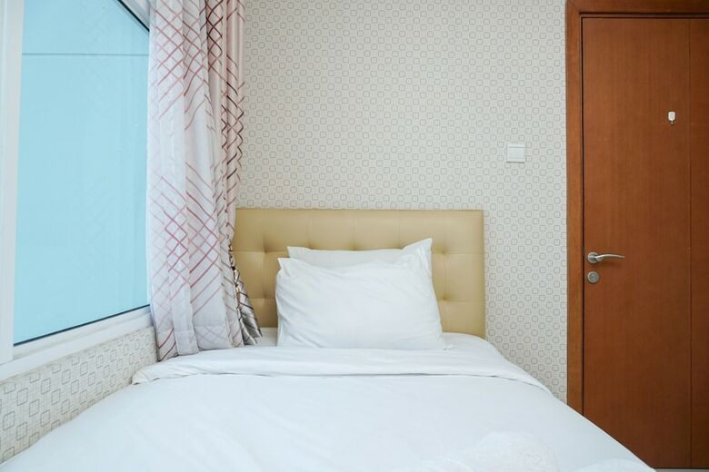 Comfortable 2br At Condominium Green Bay Pluit Apartment