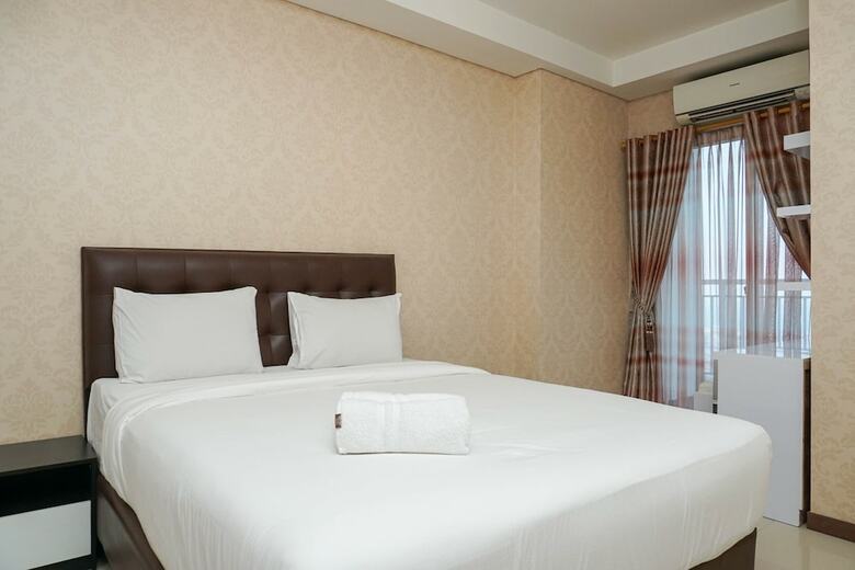 Comfortable 2br At Condominium Green Bay Pluit Apartment