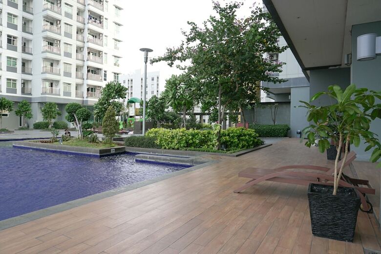 Comfortable 2br At Condominium Green Bay Pluit Apartment