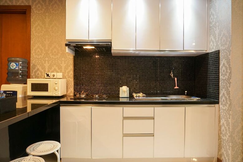 Comfortable 2br At Condominium Green Bay Pluit Apartment