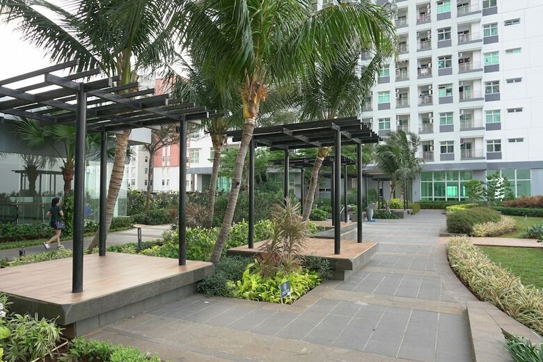 Comfortable 2br At Condominium Green Bay Pluit Apartment