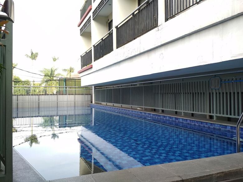 Homey Studio At Beverly Dago Apartment