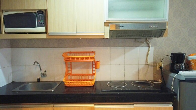 Homey Studio At Beverly Dago Apartment