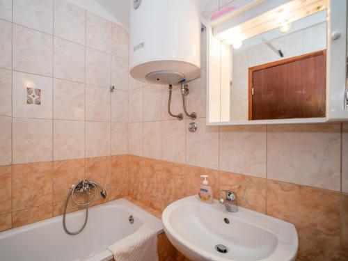 Apartment Jadranovo 8