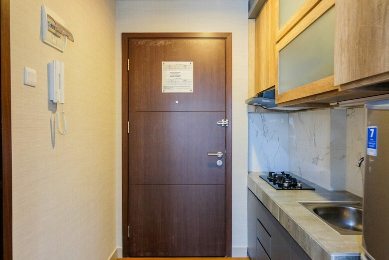 Stylish And Posh Studio Saveria Apartment