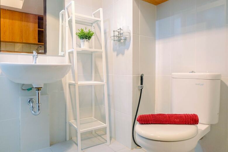 Warm Design Studio Apartment At Casa de Parco
