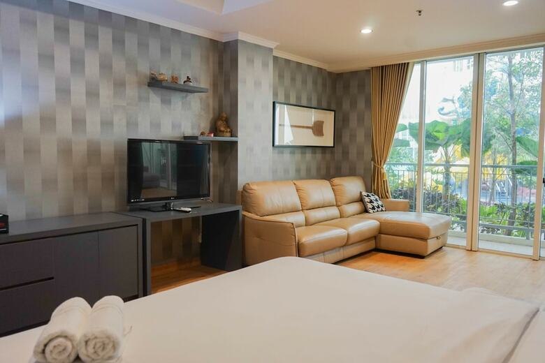 Spacious Studio With Sofa Bed @ Ancol Mansion Apartment