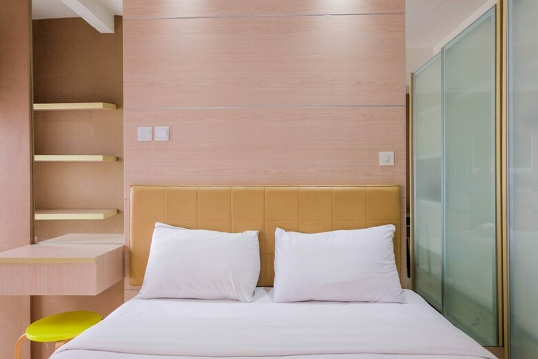 Functional Studio Apartment At Tamansari Skylounge