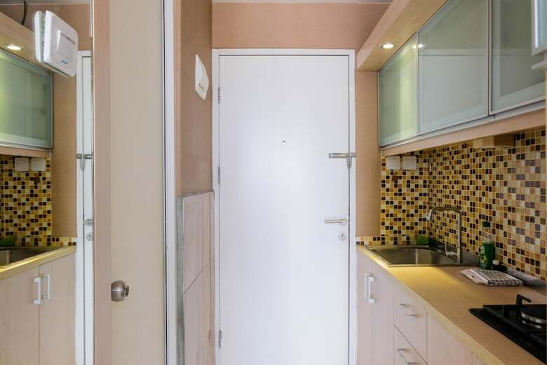 Functional Studio Apartment At Tamansari Skylounge