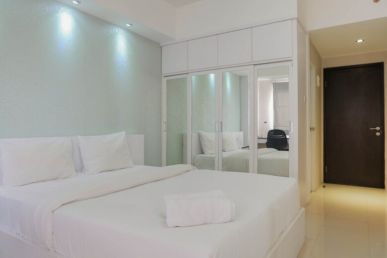 Strategic Studio Room Park View Condominium Apartment
