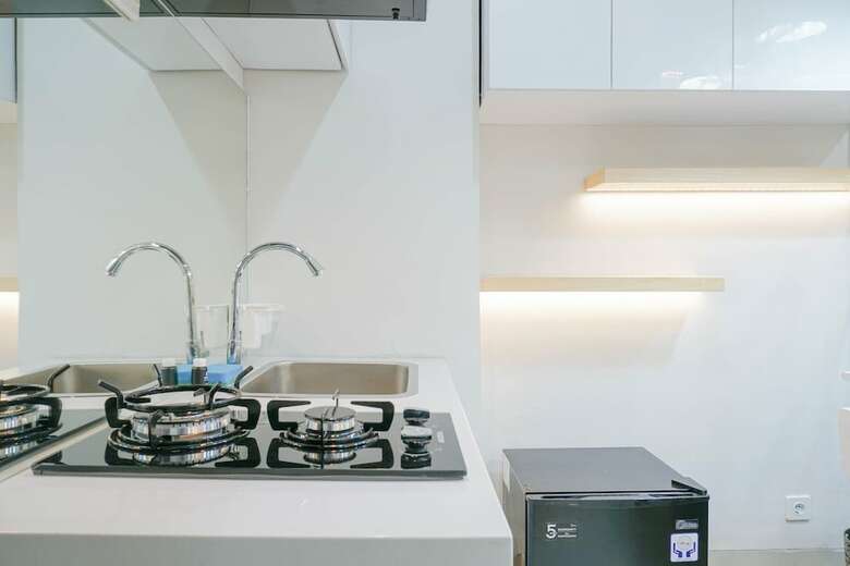 Spacious And Modern Studio At Atlanta Apartment