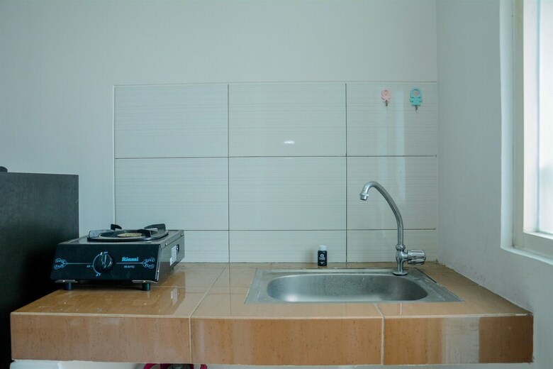 Cozy Studio Apartment At Margonda Residence 4