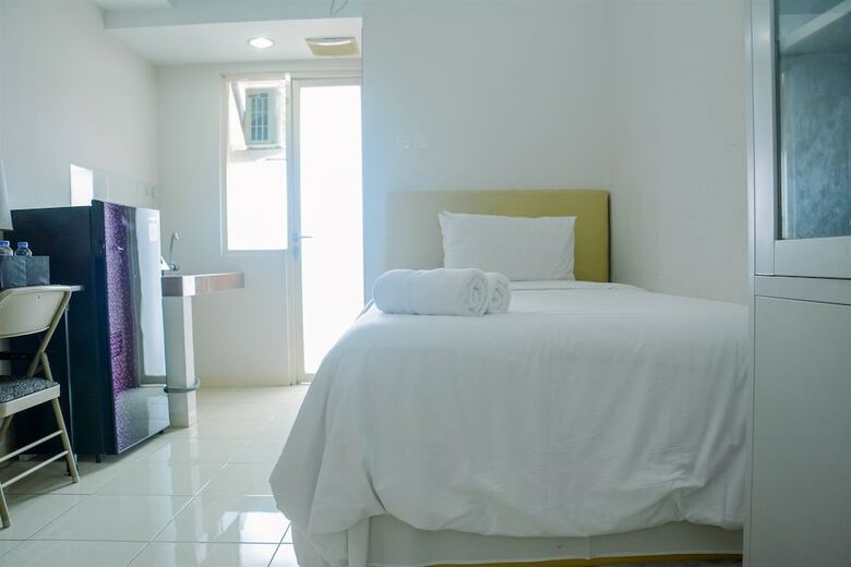Cozy Studio Apartment At Margonda Residence 4