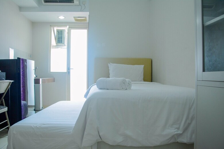 Cozy Studio Apartment At Margonda Residence 4