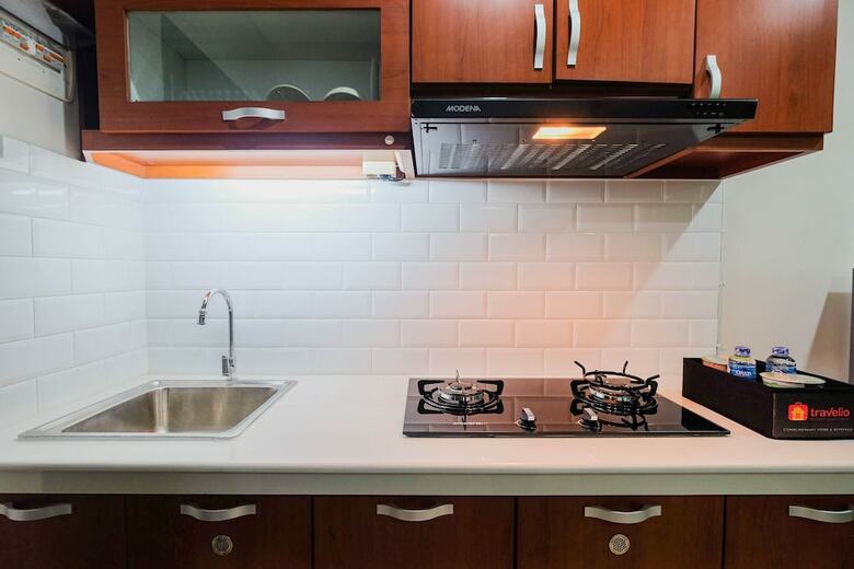 Minimalist And Comfy 1br Atlanta Depok Apartment