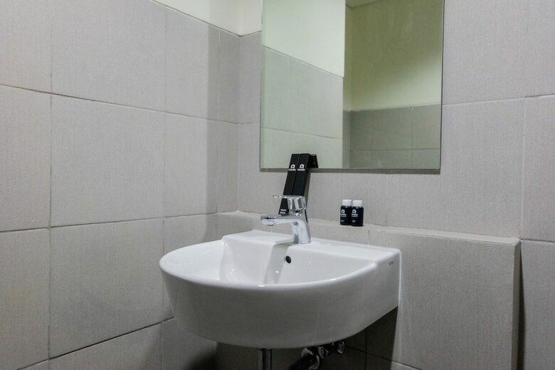 Comfy And Tranquil Studio Room Bintaro Icon Apartment
