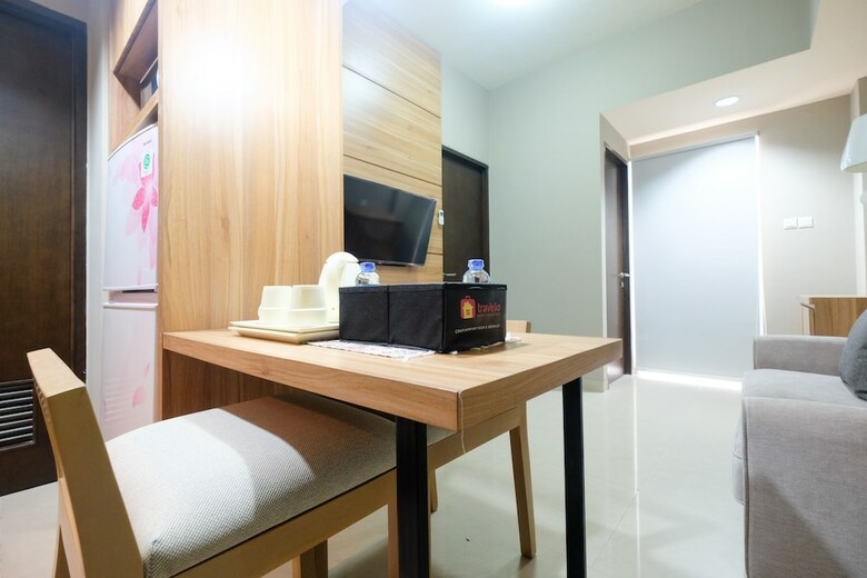 Modern And Good 2br Mustika Golf Apartment