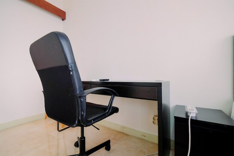 Relaxing 1br Apartment At L'avenue Pancoran