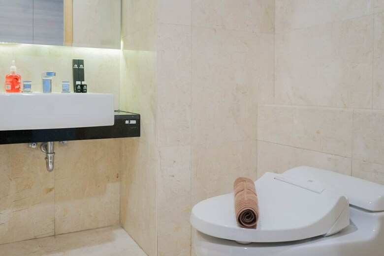 Minimalist And Comfortable Studio At Capitol Suites Apartment