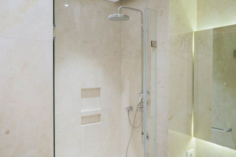 Minimalist And Comfortable Studio At Capitol Suites Apartment