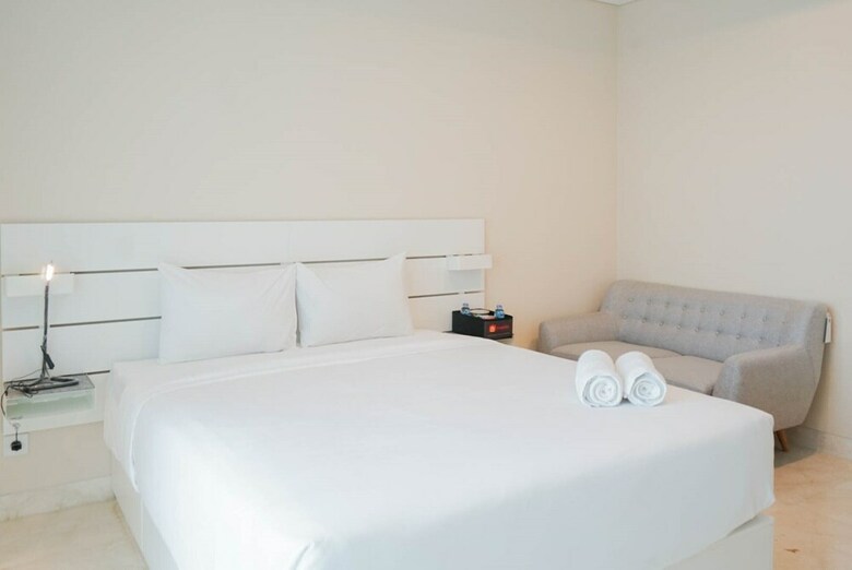 Minimalist And Comfortable Studio At Capitol Suites Apartment