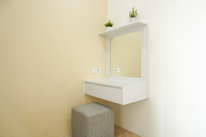 Posh And Pleasant Studio Lexington Apartment