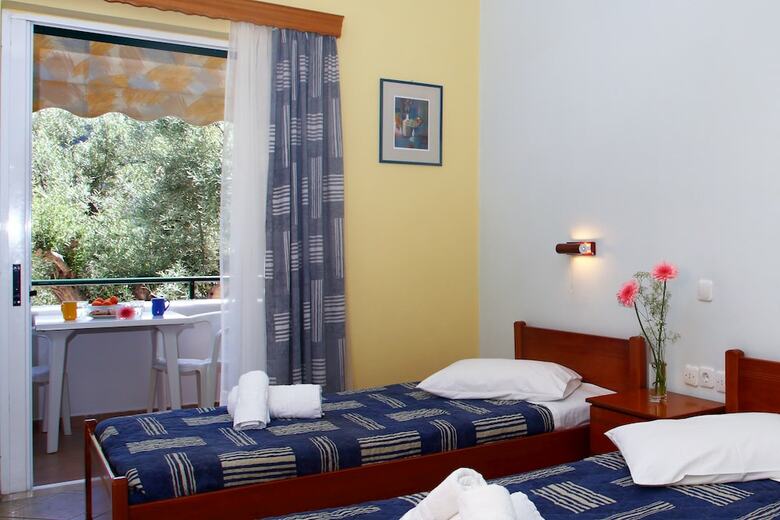 Apartamentos Nikolas And Sofia Studios