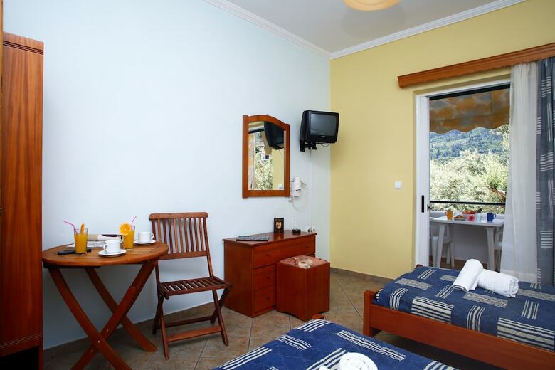 Apartamentos Nikolas And Sofia Studios