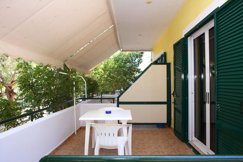Apartamentos Nikolas And Sofia Studios