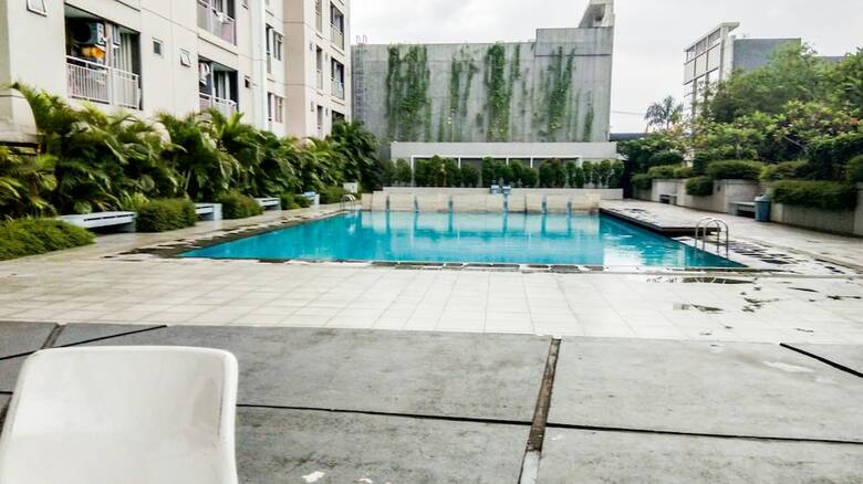 Well Appointed 2br Apartment At Bintaro Park View