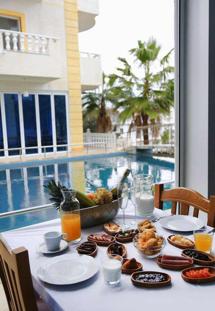 Aparthotel Relax Hotel Apartments
