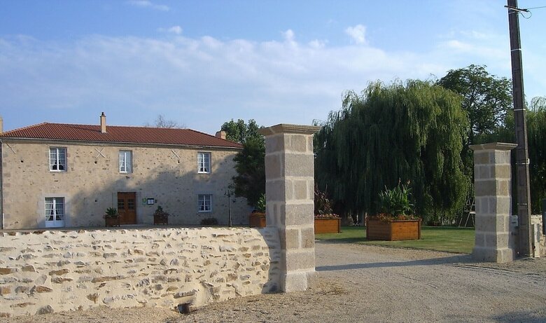 Le Logis Du Chateau Les G�tes