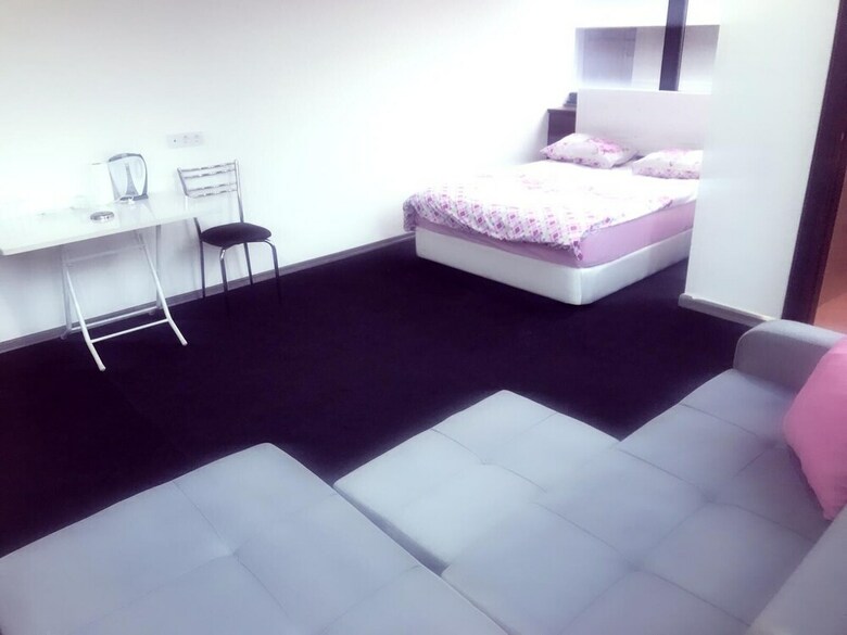 Colorful Otel