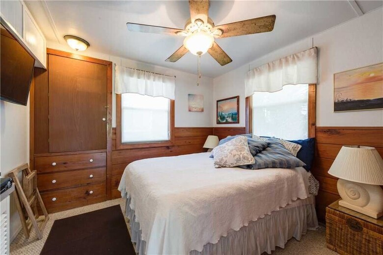 Gulf Beauty, 2 Bedrooms, Gulf Side Cottage, Sleeps 4