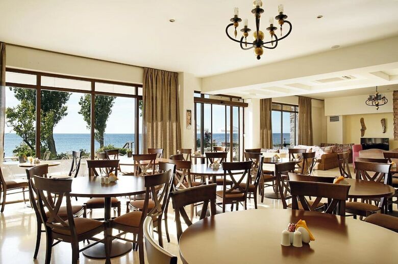 Hotel Niki Beach