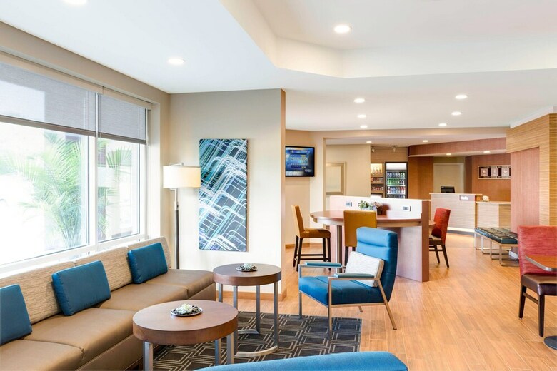 Hotel Towneplace Suites By Marriott Fresno Clovis