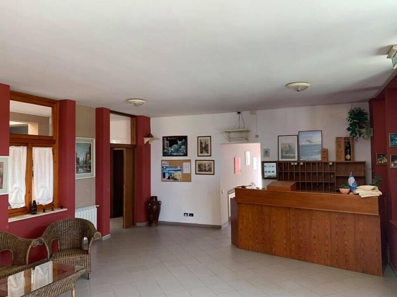 Hostal Ostello Marina Degli Ulivi