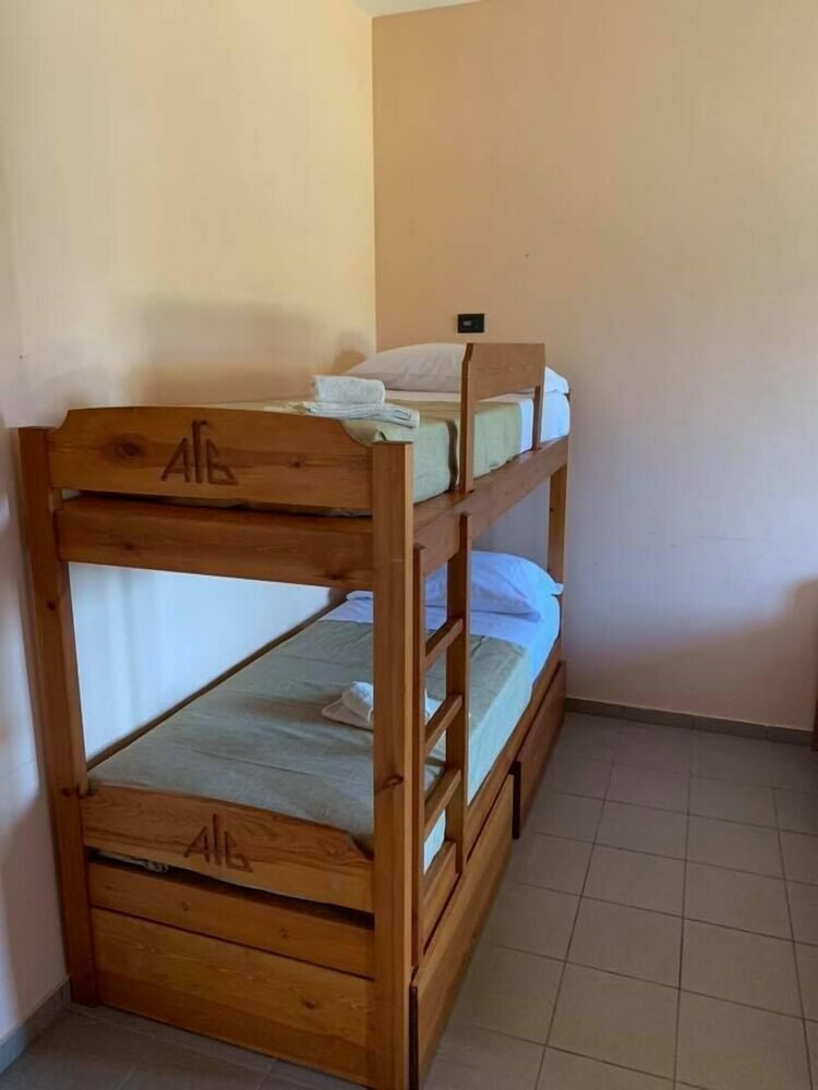 Hostal Ostello Marina Degli Ulivi